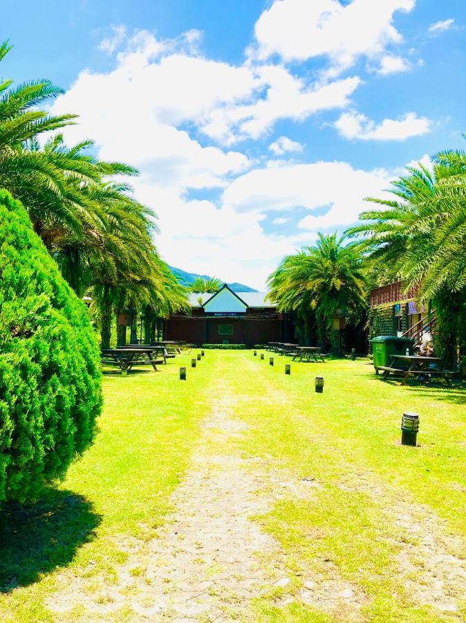 Ruisui Palm Lakes B&B Extérieur photo