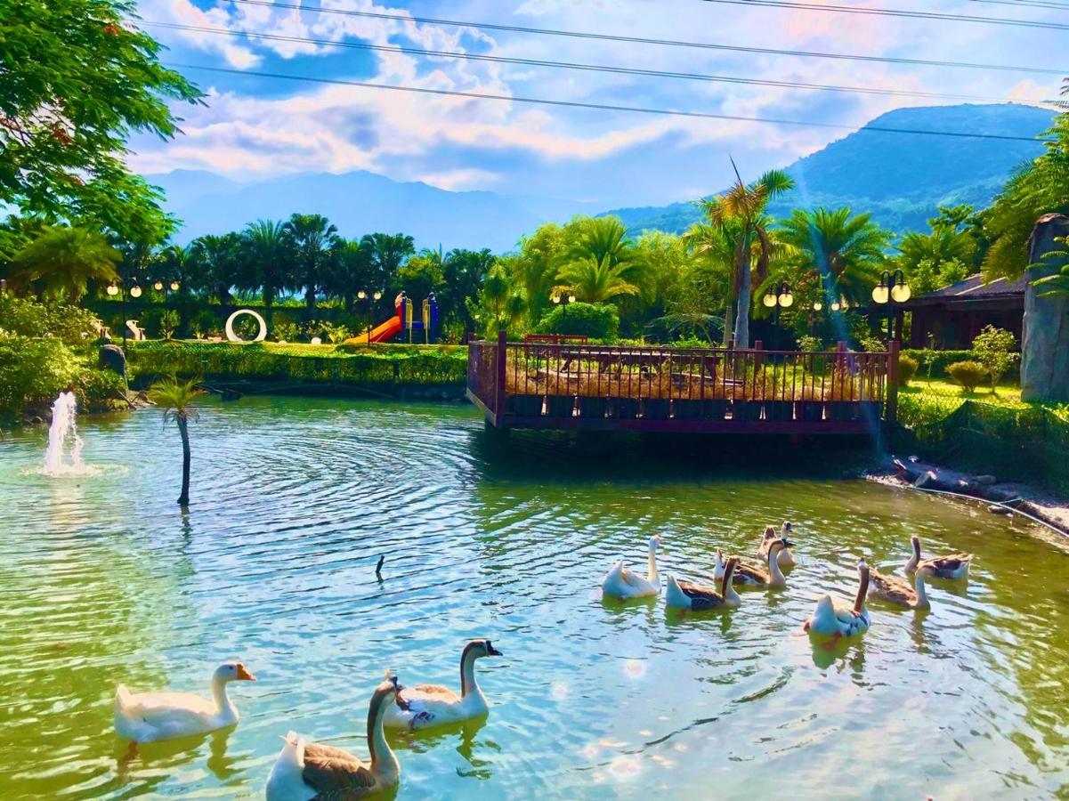 Ruisui Palm Lakes B&B Extérieur photo
