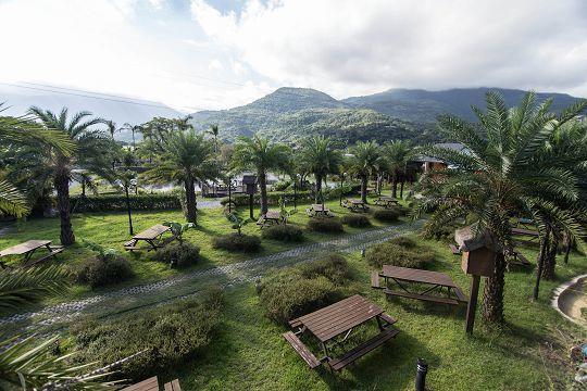 Ruisui Palm Lakes B&B Extérieur photo