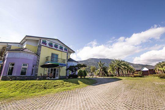 Ruisui Palm Lakes B&B Extérieur photo